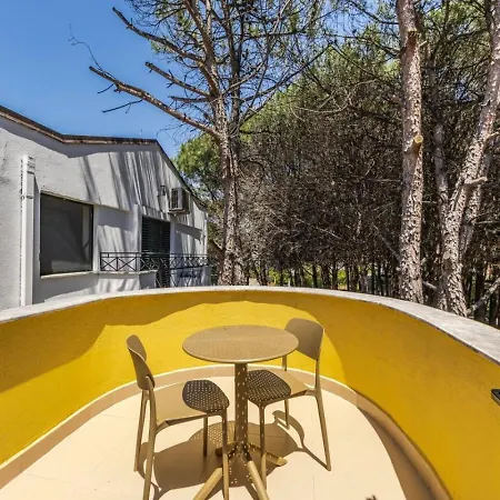 Villa Dita Qerret Relaxing Beachfront By Pikhost *